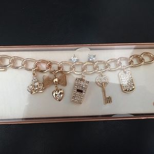 Guess Charm Bracelet w Pave Crystals Square Earrin